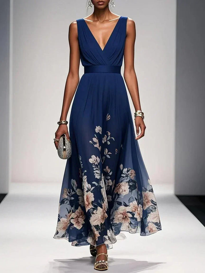 Paula | Maxikleid aus Chiffon mit Blumen hellblau und V-Ausschnitt