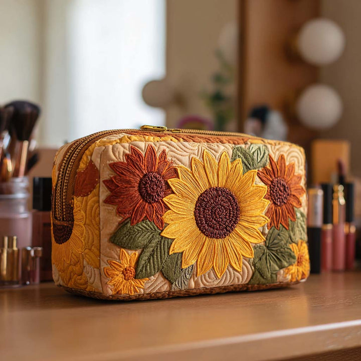 Gesteppte Kosmetiktasche mit fröhlichen Details