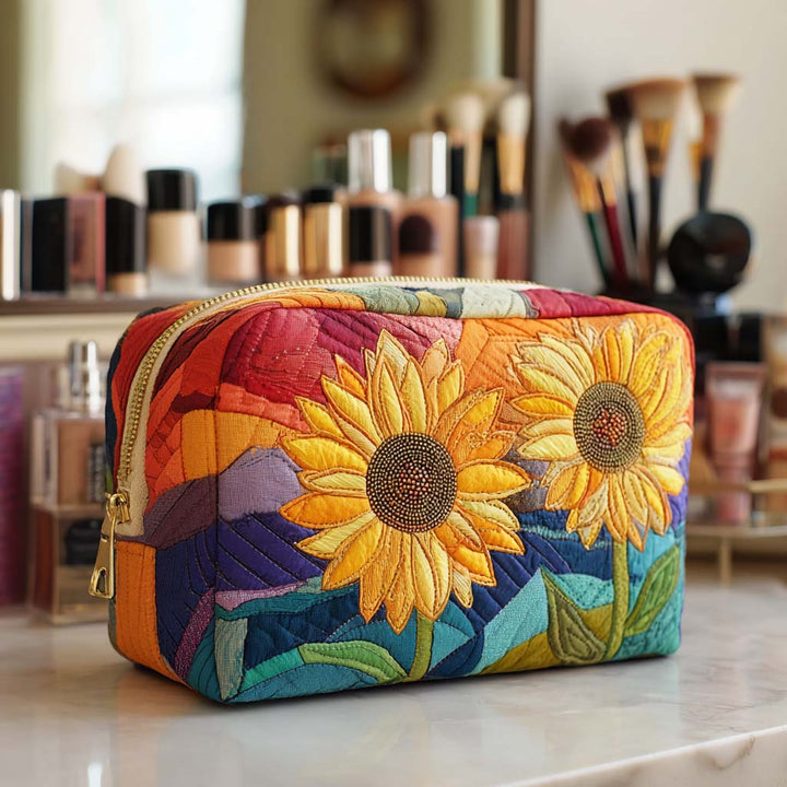 Gesteppte Kosmetiktasche mit goldener Blume