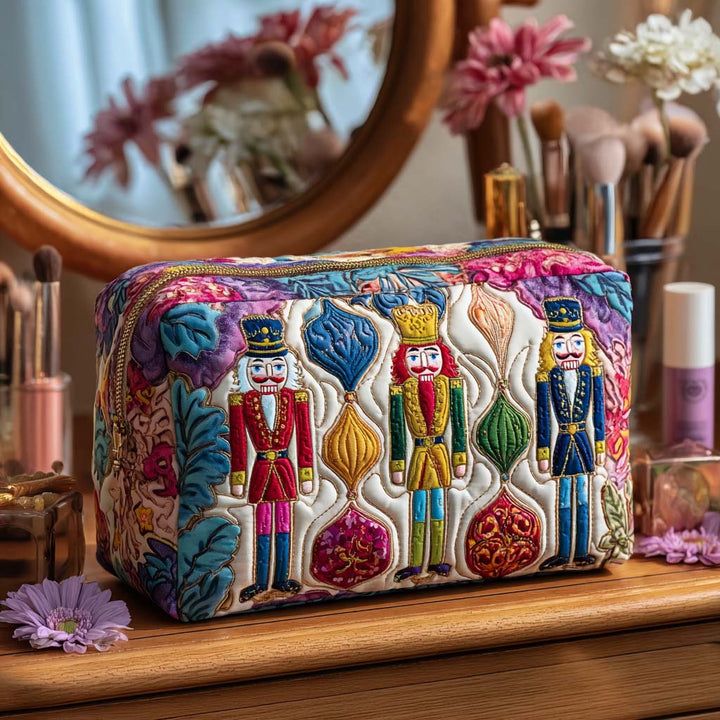 Gesteppte Kosmetiktasche mit Weihnachtssoldat