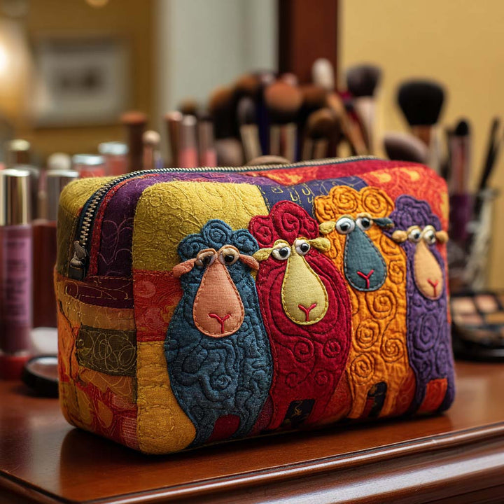 Gesteppte Kosmetiktasche mit Regenbogenschaf