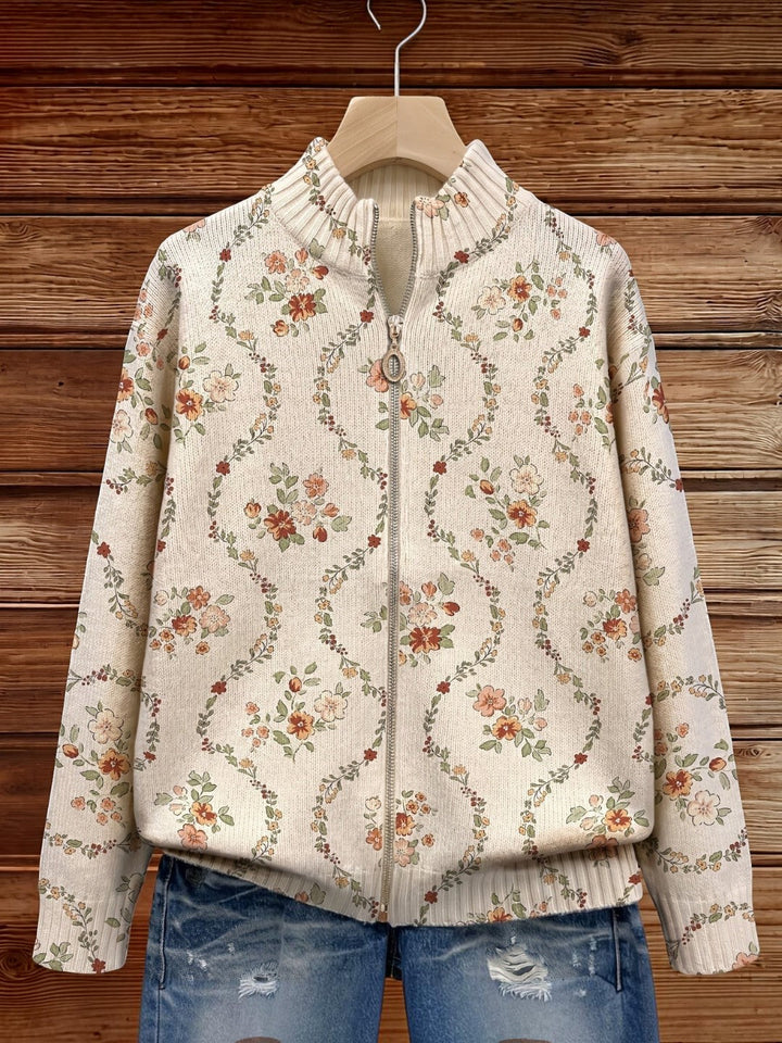 Ingrid | Strickjacke mit zarten Blumenranken