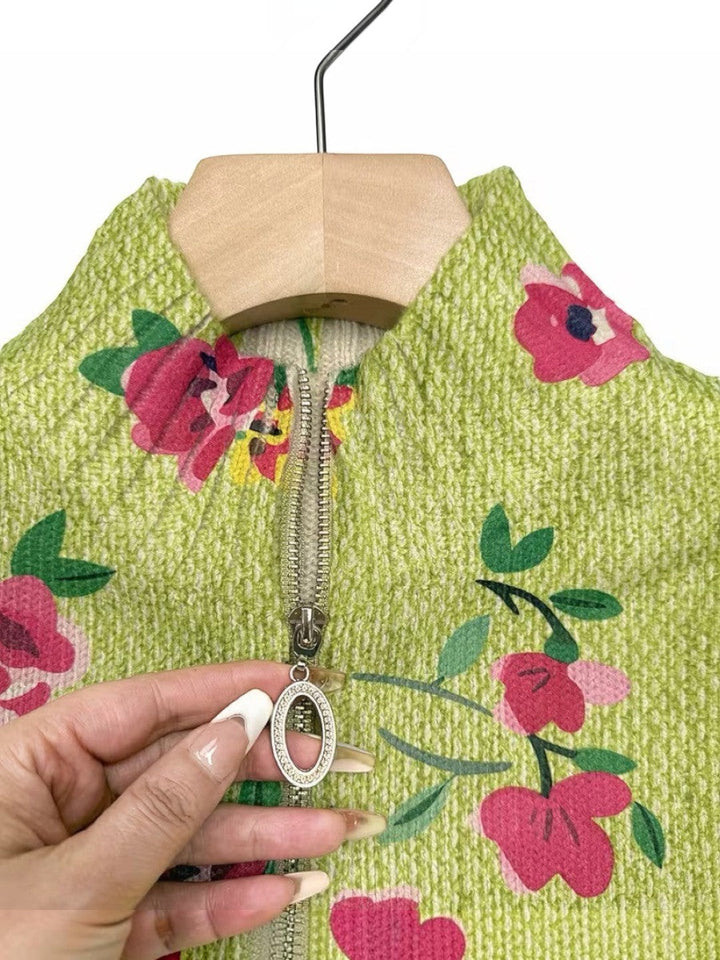 Elke | Grüne Strickjacke mit Blumenmuster