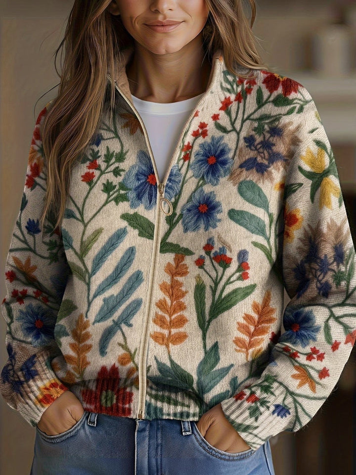 Birgit | Strickjacke mit botanischem Blumenmuster